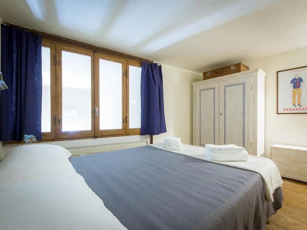 Apartment Navy Blue Sant'Ambrogio Hotel Florence Italy